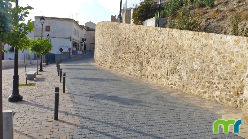 07_Entorno-BIC-Muralla-Medieval-Lorca_ado_Merida_001