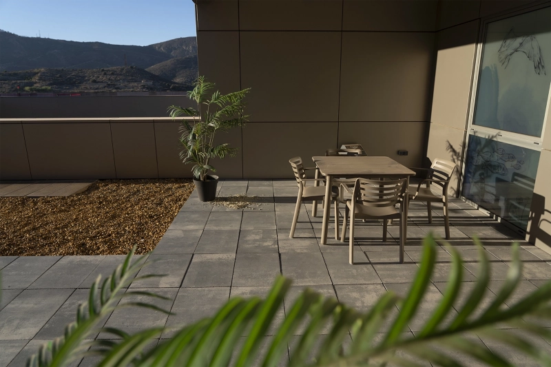 Baldosa Europa 40x60x6_Terraza transitable, Hospital Santa Lucia, Cartagena