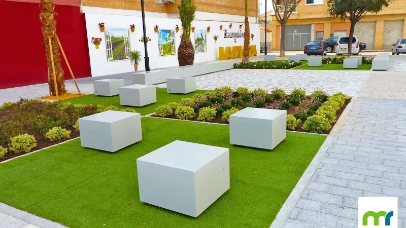 002_Jardin-La-Plaza-Llano-de-Brujas_Cubo-Taray_001 mobiliario urbano Taray® cubo